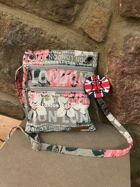 Robin Ruth London based crossbody bag. Great Shape